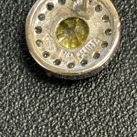 Canary yellow diamond stud earrings in Sterling Silver! - Picture 6 of 8